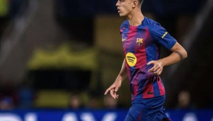 每体：弗里克希望贝尔纳尔踢中场时能更简洁地处理球，别拖延