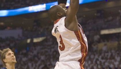 开云官网-贝弗利：抛开生涯只比较巅峰高度 06韦德各项数据都比不上18哈登