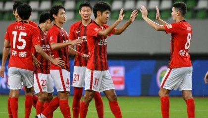 开云体育-【中超综述】黑马亚泰逆转紧追海港 山东队独自领跑